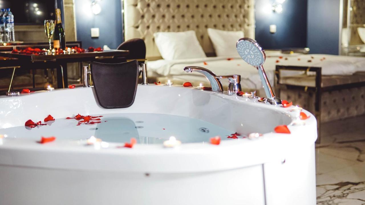 Mas Suites Karakoey Istanboel Buitenkant foto